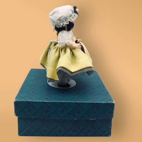 Madame Alexander 8" Doll France International Dolls Collection - Picture 6 of 9